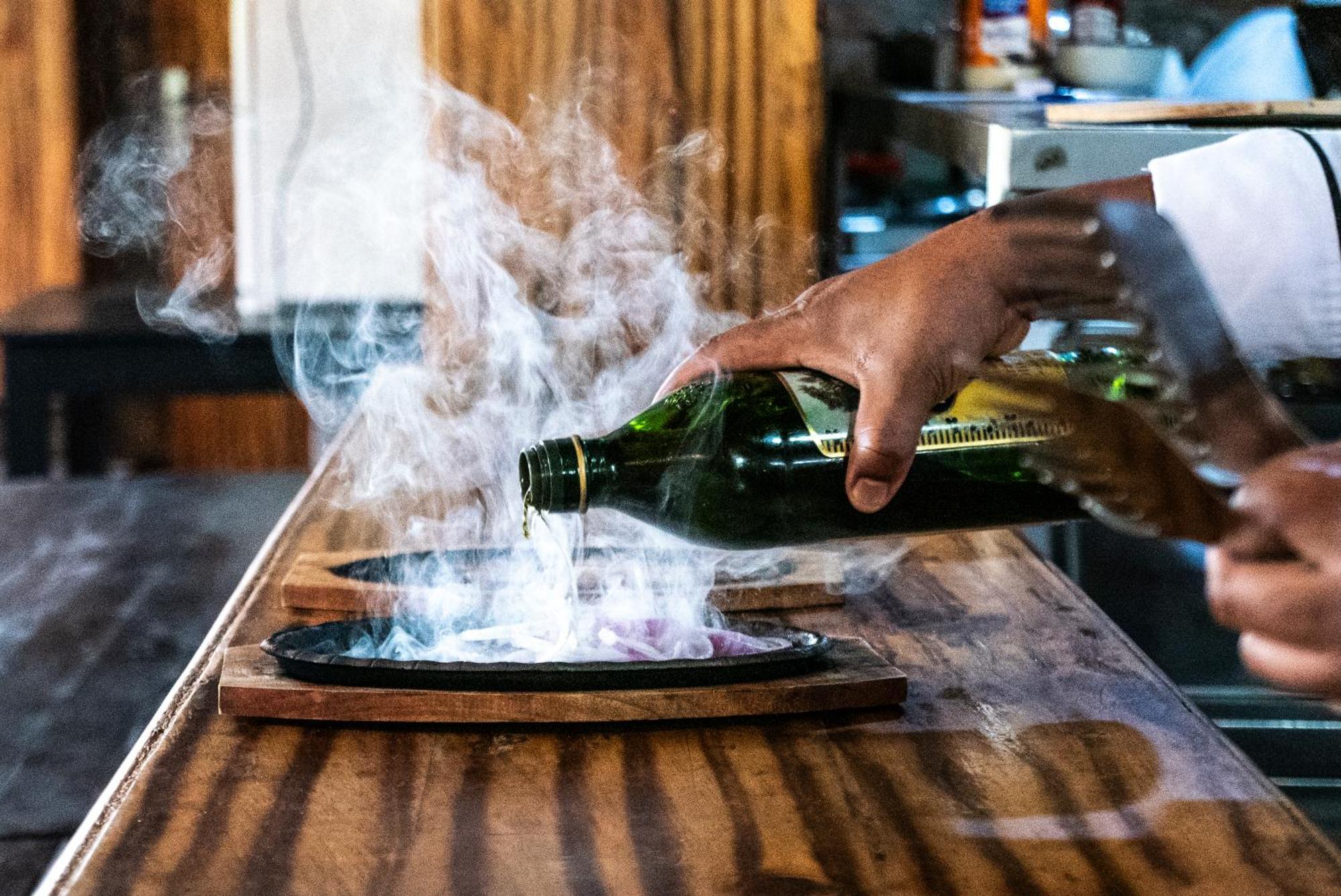 Akagera Transit Lodge 외부 사진